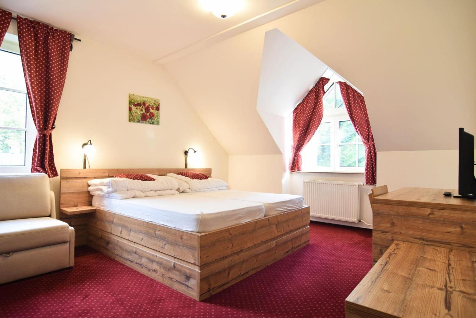 Hotel Konsel Říčky Eksteriør bilde
