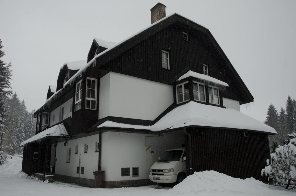 Hotel Konsel Říčky Eksteriør bilde