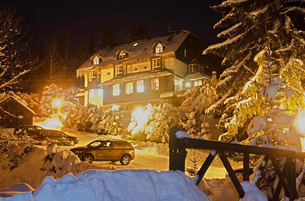Hotel Konsel Říčky Eksteriør bilde