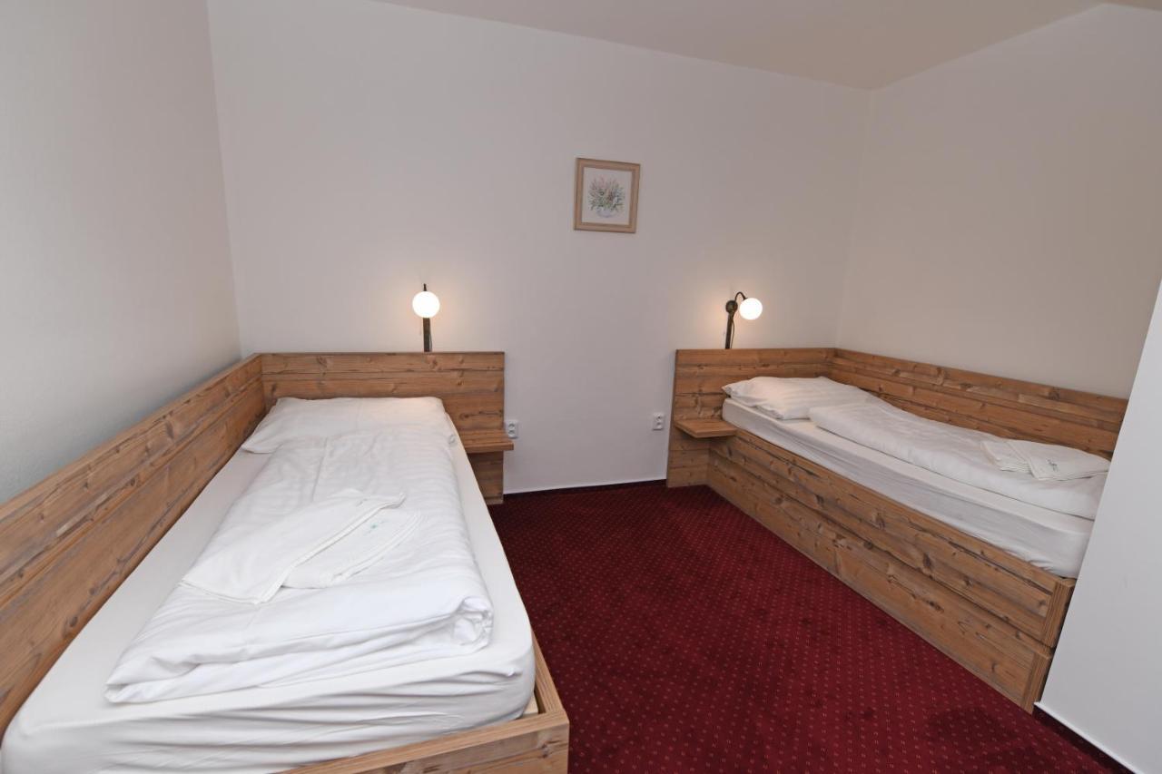 Hotel Konsel Říčky Eksteriør bilde
